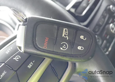 2019 Jeep Cherokee Limited 4X4 из США, поврежденный, VIN 1C4PJMDXXKD342965